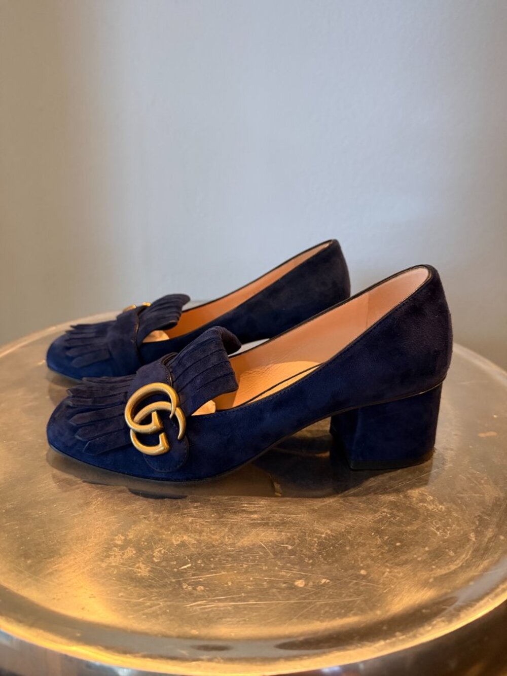 Gucci Kid Scamosciato GG Marmont Fringe 50mm Loafer Pumps 37 Navy - Picture 4 of 11
